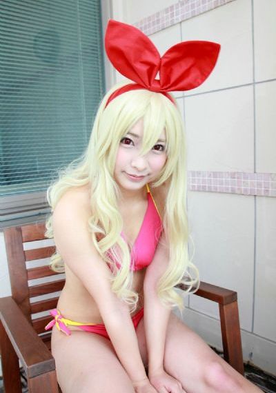 趁女朋友洗澡玩她闺蜜h