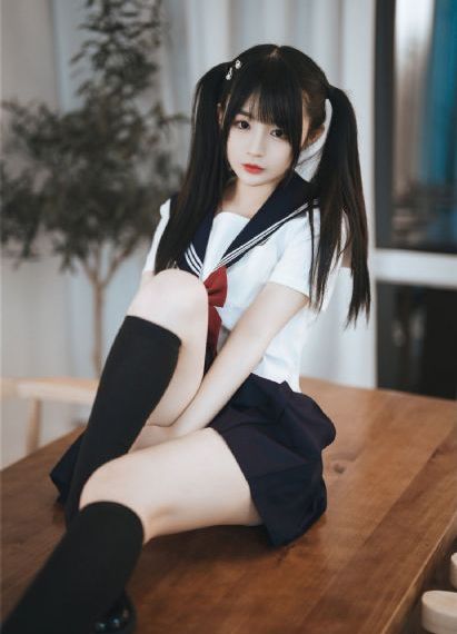 无内衣秘书hd中字在线高清观看