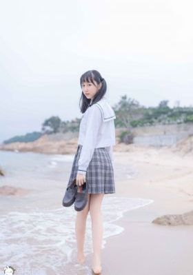 教室里又被c尿了啊哈嗯视频