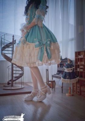 淑女玩鸟