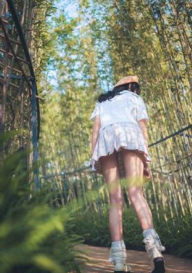 年轻的女老师2
